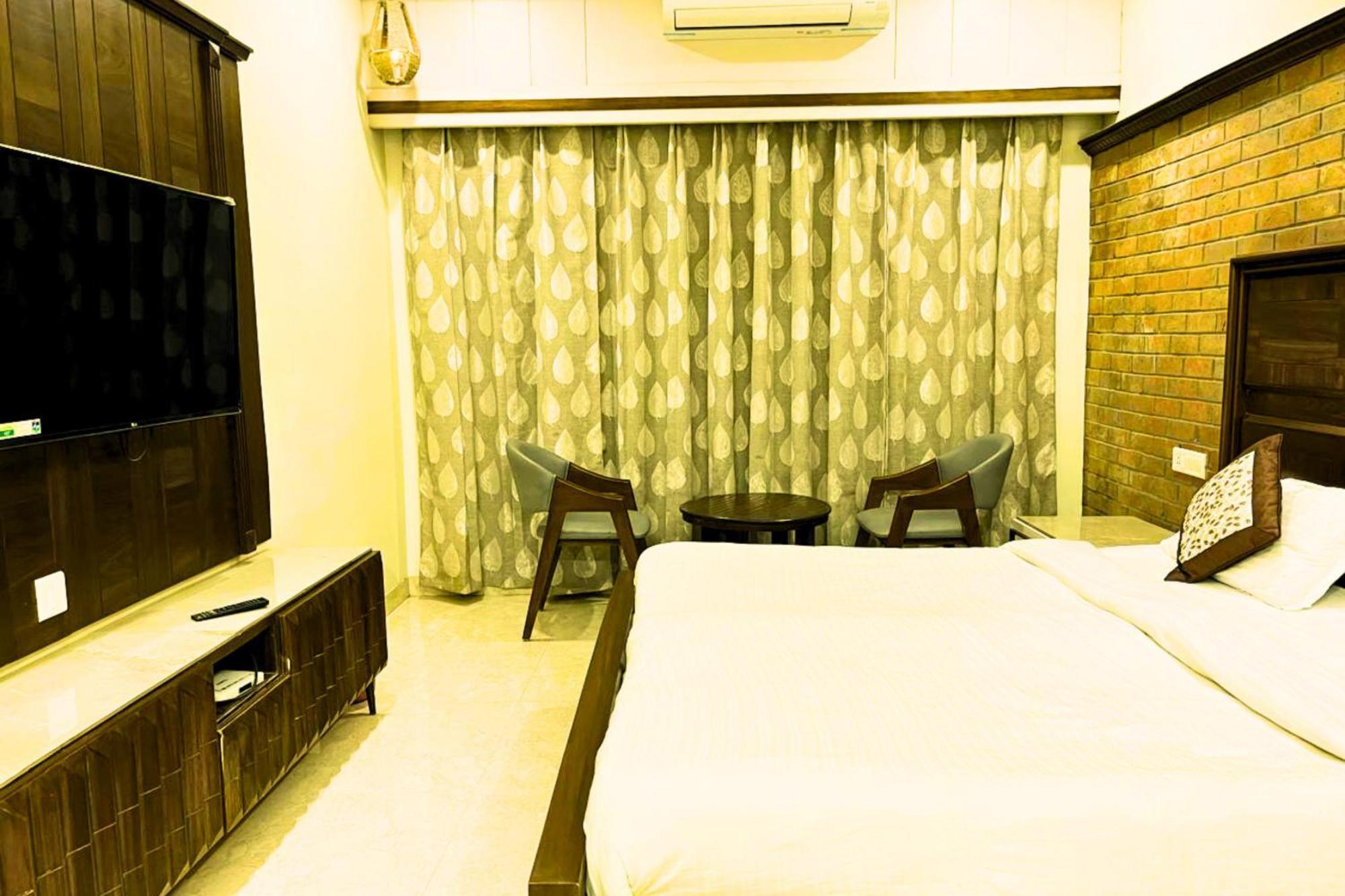 Hotel Mid Town Inn Nakki Lake 500 Metter Mount Abu Ngoại thất bức ảnh